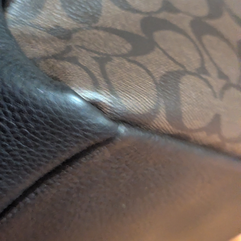 Coach Brown and Black Signature Shoulder Bag - Picture 6 of 8